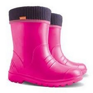 girls-pink-wellies-1-jpg