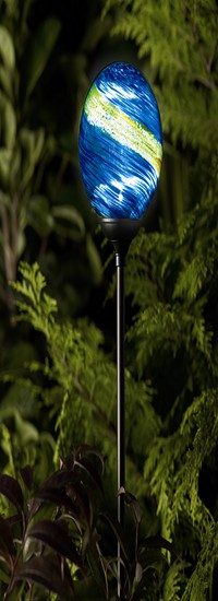 midnight-solar-garden-globe